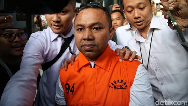 KPK Periksa Lima Saksi, Telusuri Dugaan Aliran Dana Korupsi Gubernur Riau Nonaktif