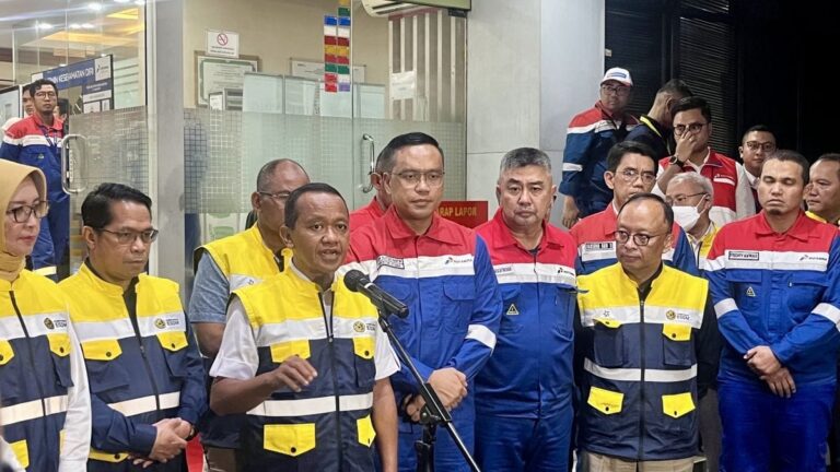 Pasokan BBM Aman 20 Hari ke Depan, Bahlil Pastikan Pemerintah Antisipasi Dampak Konflik Iran